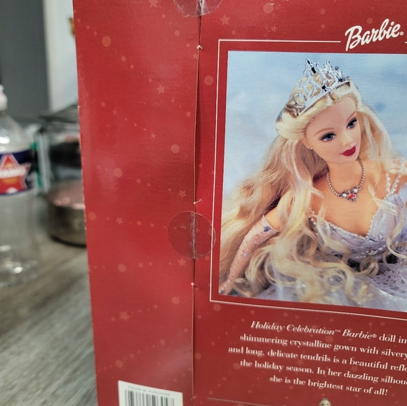 2001 Special Edition Holiday Celebration Barbie - Picture 10 of 15